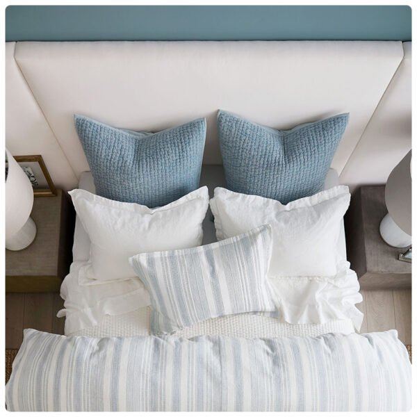 Solid wood bedside table 2025 new simple modern small light luxury cream style bedroom home bedside cabinet - 图片 2